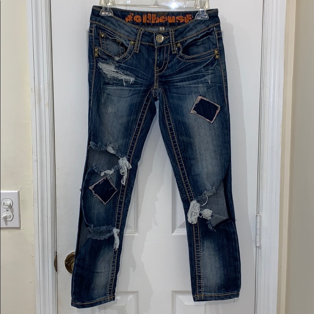 Dollhouse side 1 jeans